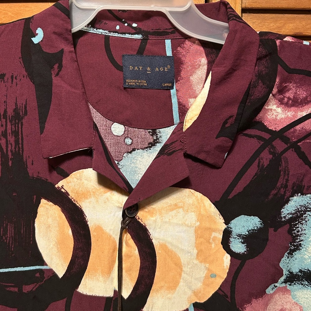 Day & Age Zephyr Strokes Abstract Designs Wine Colored Shirt - Picture 5 of 12